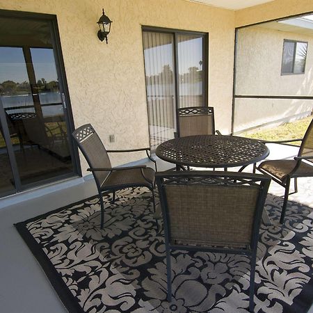 Lilsis By The Lake Port Charlotte Exterior foto